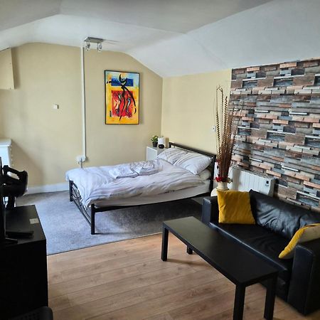17A Db Airbnb Wexford Exterior photo