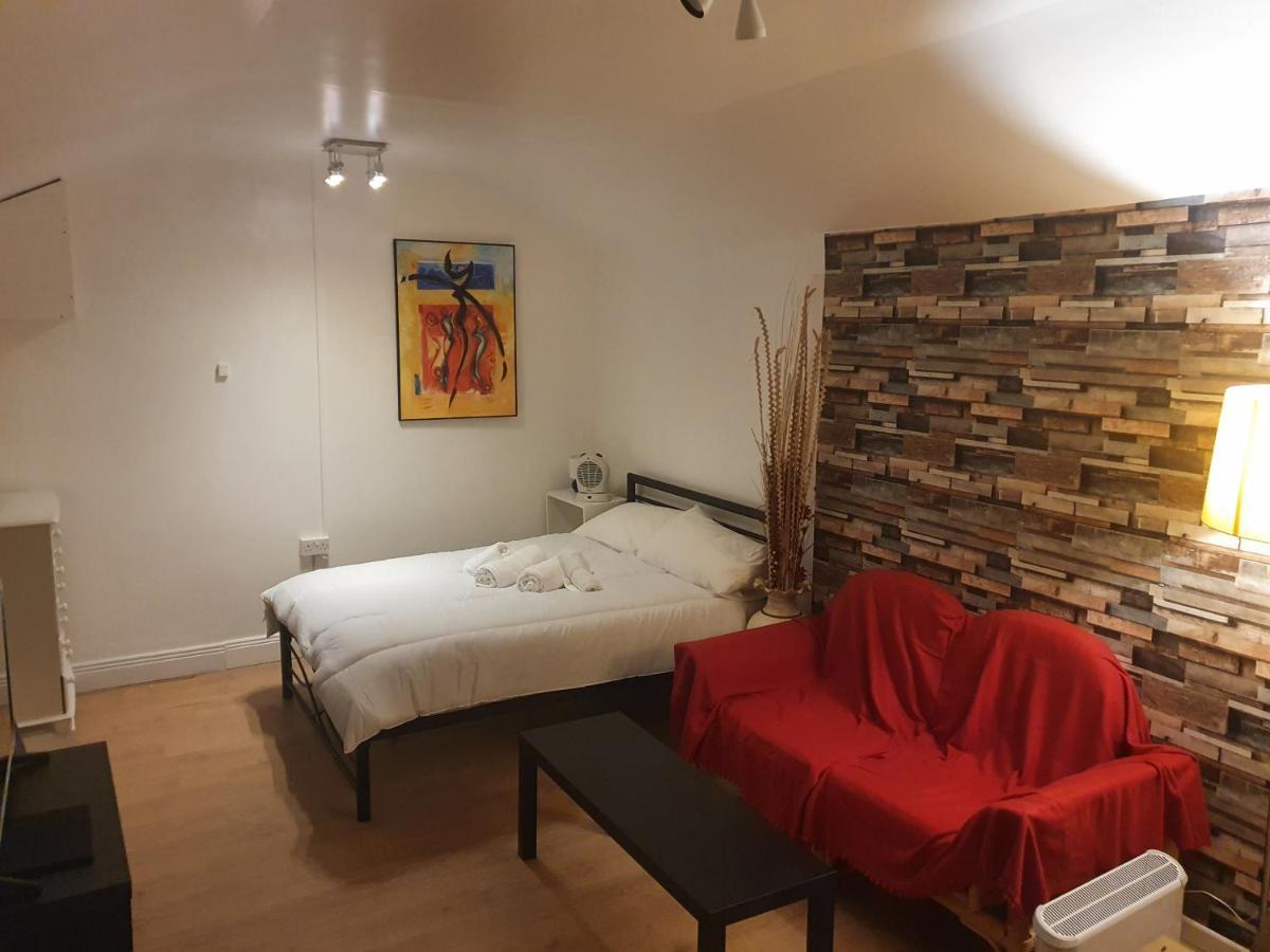 17A Db Airbnb Wexford Exterior photo